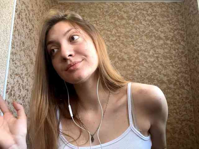 MyrticeDollen webcam