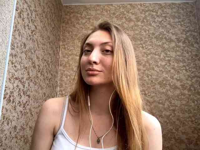 MyrticeDollen webcam