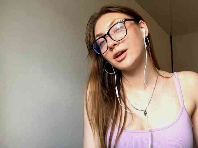 MyrticeDollen webcam