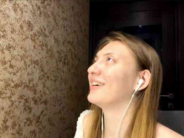 MyrticeDollen webcam