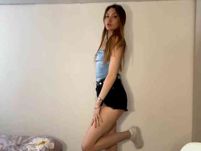 MyrticeDollen webcam