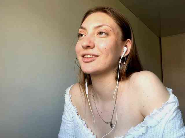 MyrticeDollen webcam