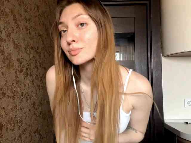 MyrticeDollen webcam