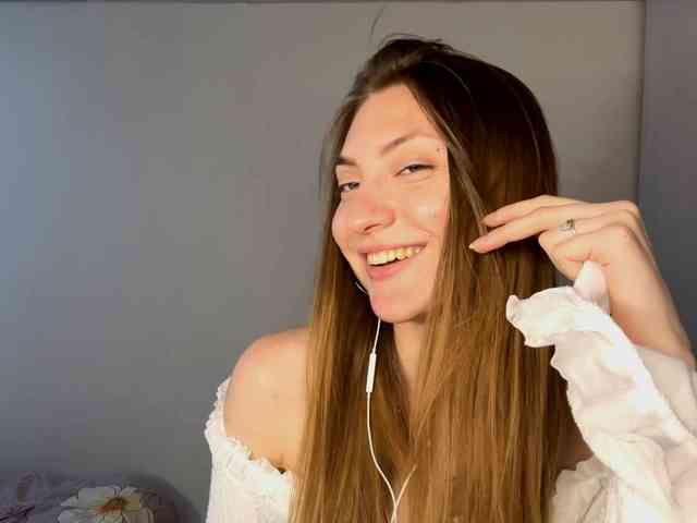 MyrticeDollen webcam