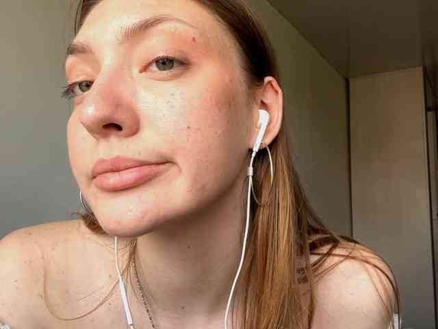 MyrticeDollen webcam