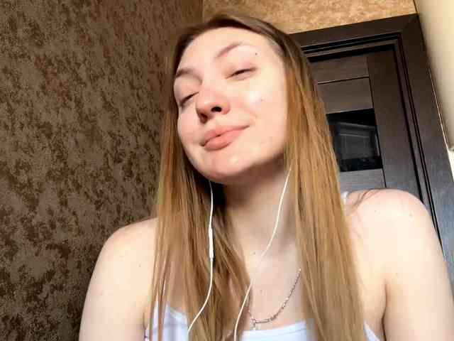 MyrticeDollen webcam