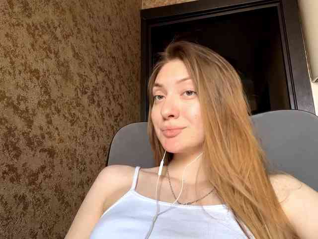 MyrticeDollen webcam