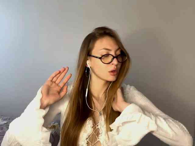 MyrticeDollen webcam