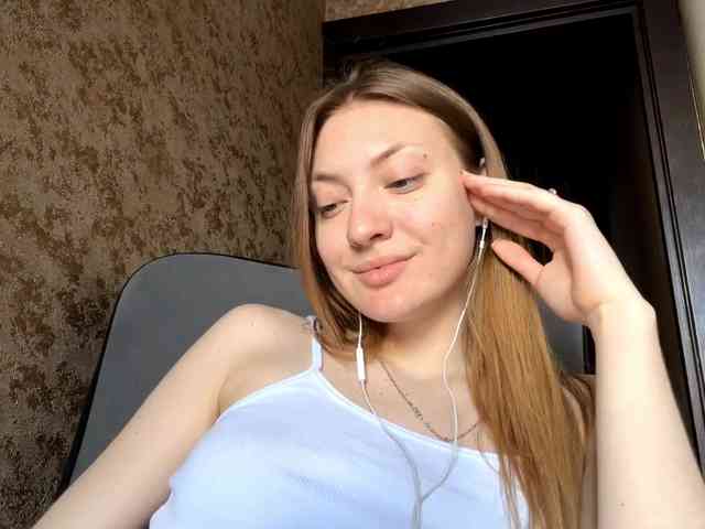MyrticeDollen webcam