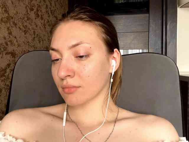 MyrticeDollen webcam