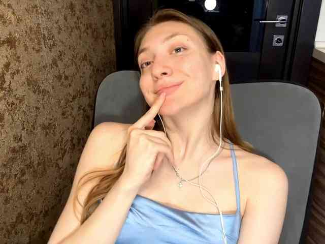 MyrticeDollen webcam