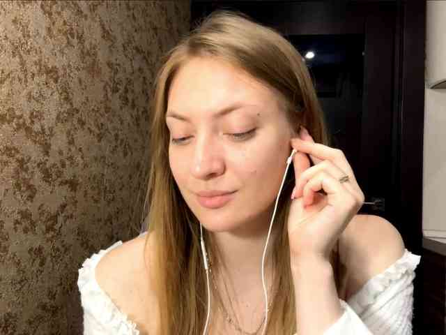 MyrticeDollen webcam