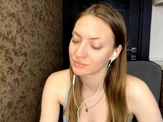 MyrticeDollen webcam