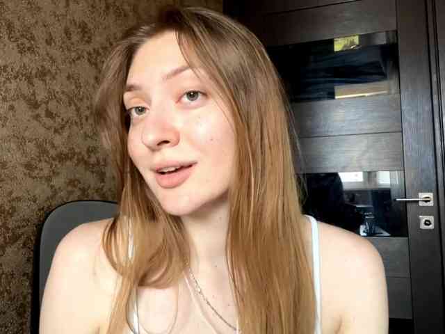 MyrticeDollen webcam