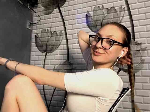 MyrticeDollen webcam