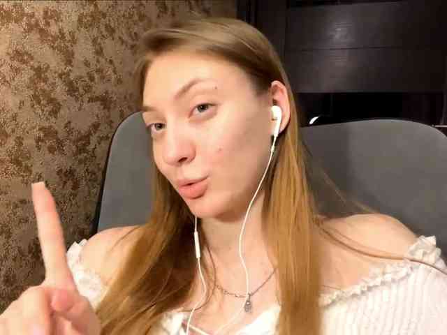 MyrticeDollen webcam