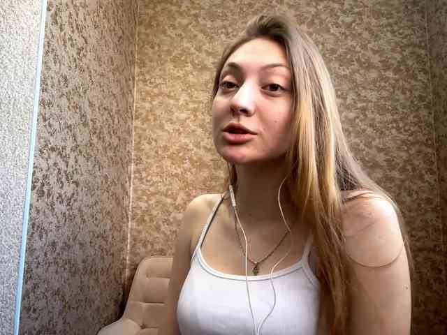 MyrticeDollen webcam