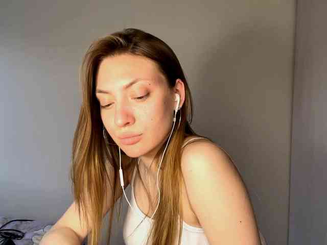 MyrticeDollen webcam