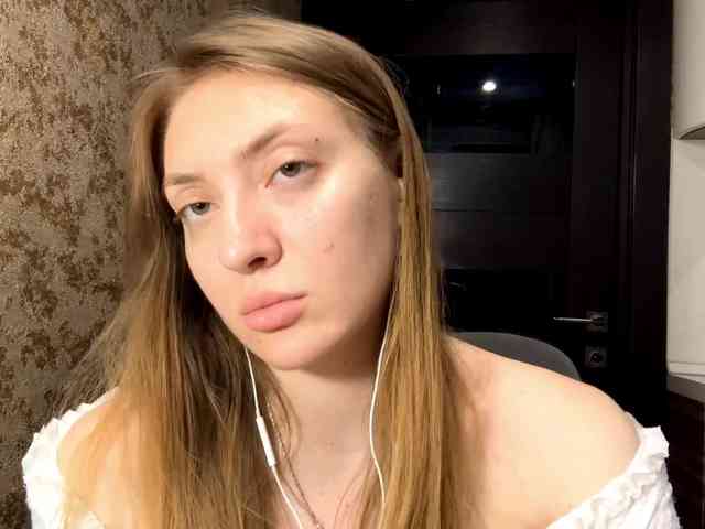 MyrticeDollen webcam
