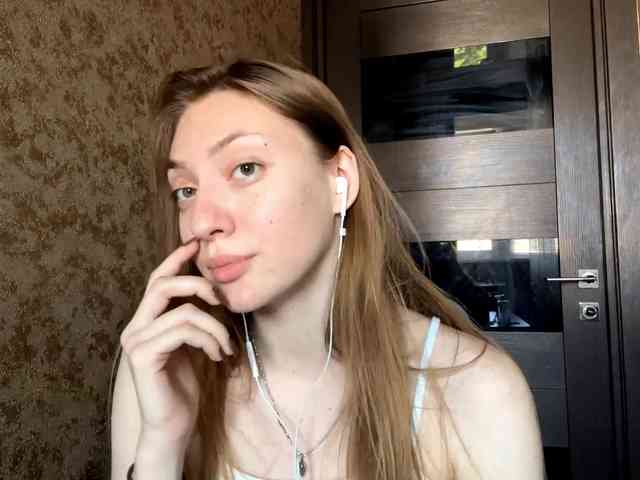 MyrticeDollen webcam