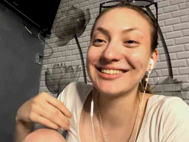 MyrticeDollen webcam