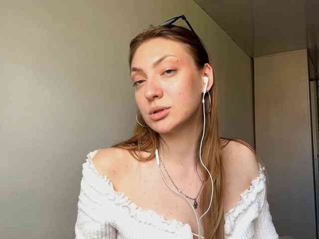MyrticeDollen webcam