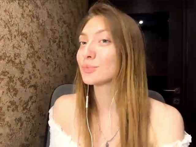 MyrticeDollen webcam