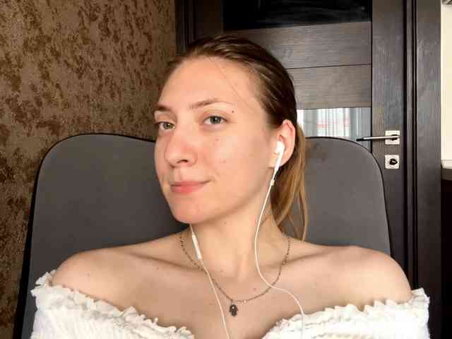 MyrticeDollen webcam