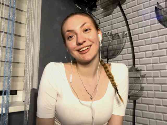 MyrticeDollen webcam