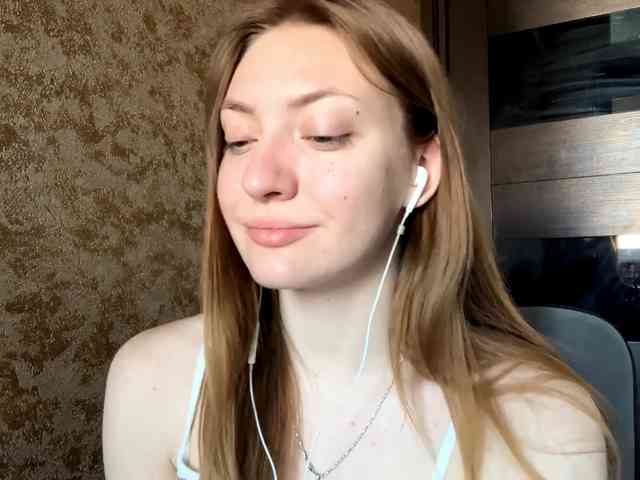 MyrticeDollen webcam