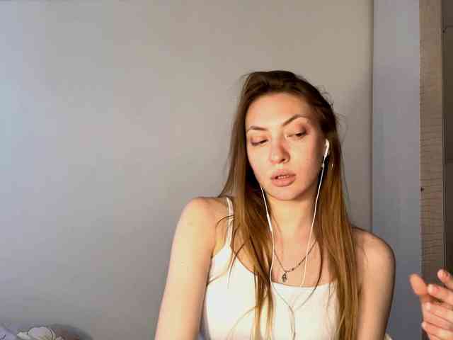 MyrticeDollen webcam