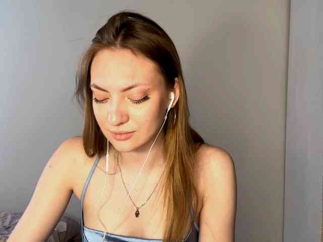 MyrticeDollen webcam