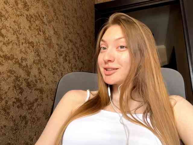 MyrticeDollen webcam