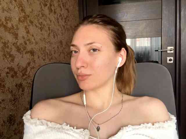 MyrticeDollen webcam