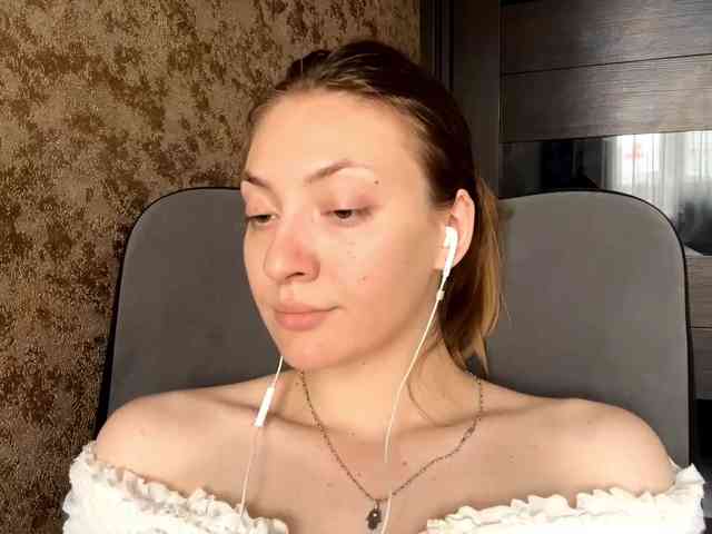 MyrticeDollen webcam
