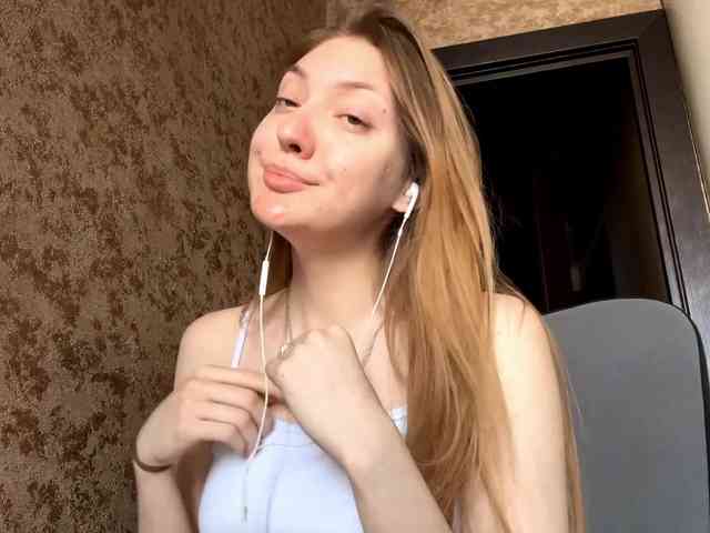 MyrticeDollen webcam