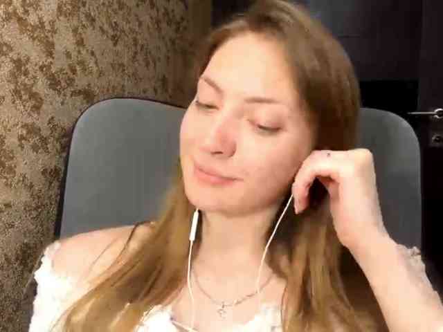 MyrticeDollen webcam