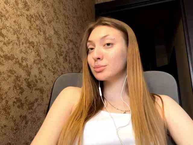 MyrticeDollen webcam