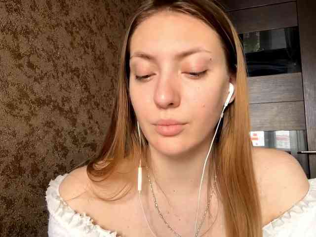 MyrticeDollen webcam