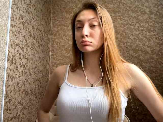 MyrticeDollen webcam