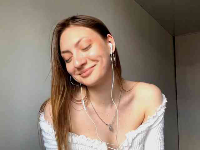 MyrticeDollen webcam