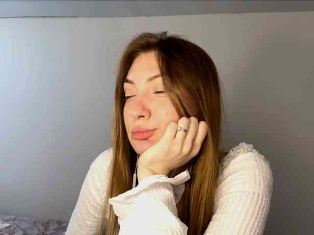 MyrticeDollen webcam