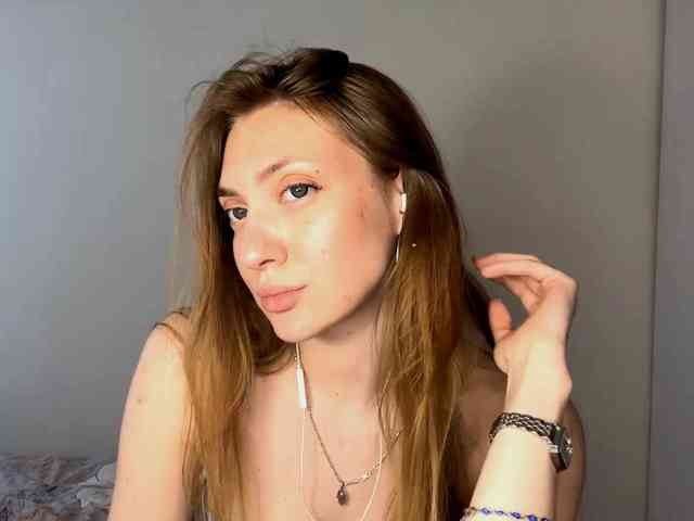 MyrticeDollen webcam