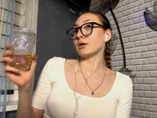 MyrticeDollen webcam