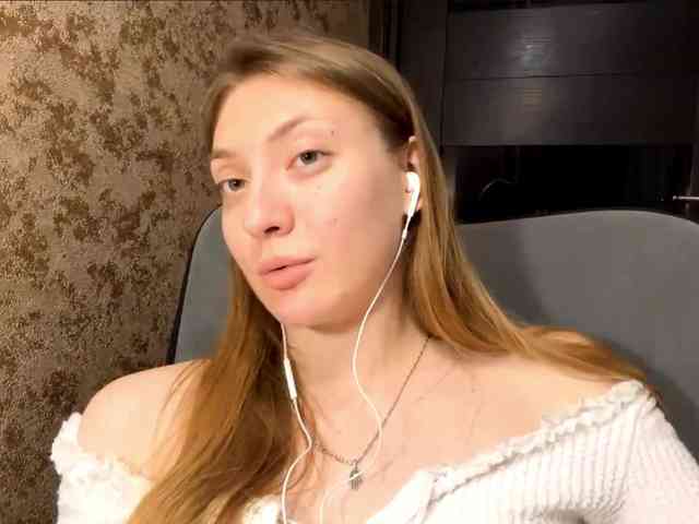 MyrticeDollen webcam
