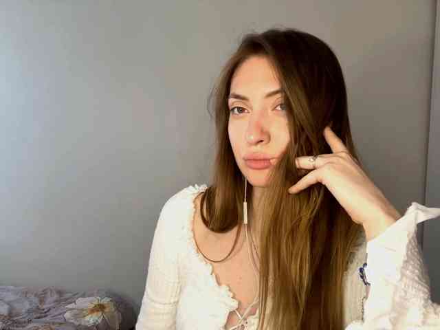 MyrticeDollen webcam