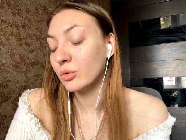 MyrticeDollen webcam