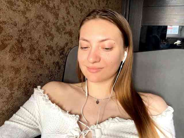 MyrticeDollen webcam