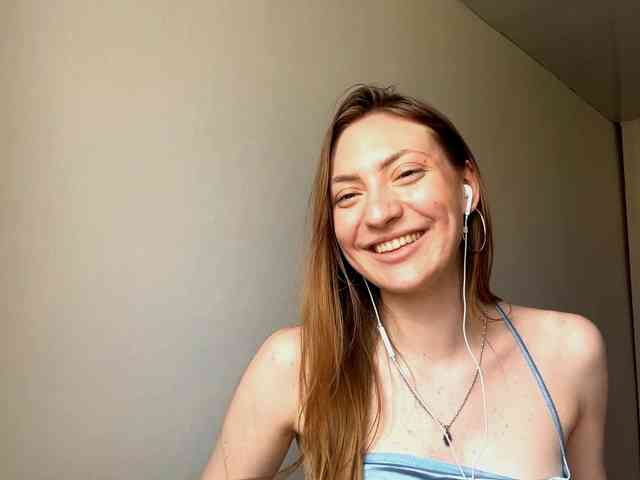MyrticeDollen webcam