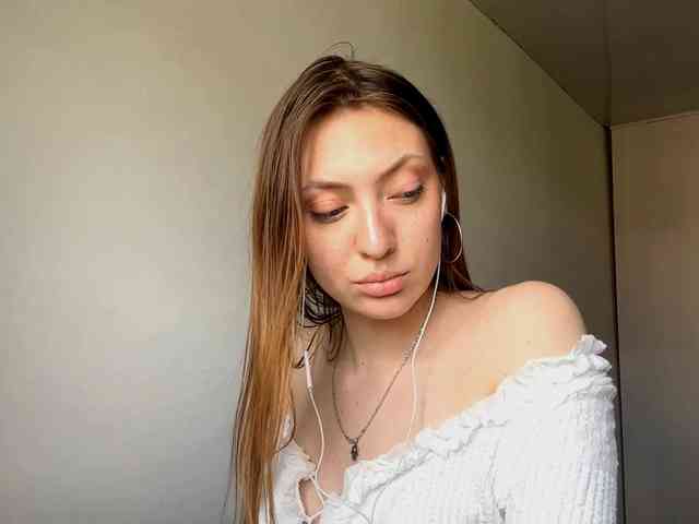 MyrticeDollen webcam